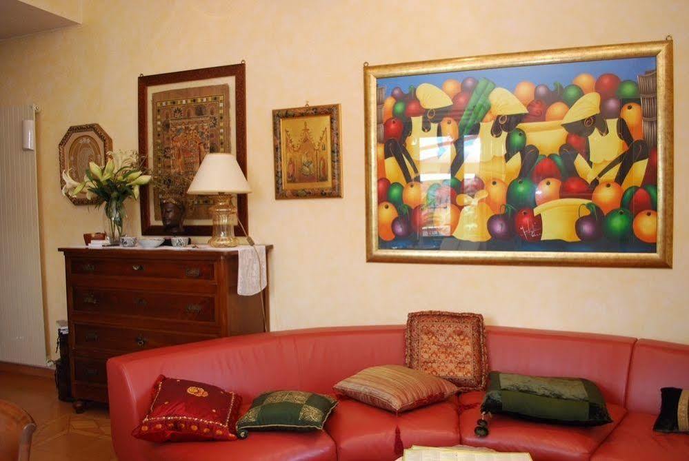 B&B Villa Fior Di Loto 利莫内-苏尔加达 外观 照片